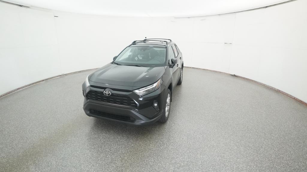 2025 Toyota RAV4 XLE Premium photo 4