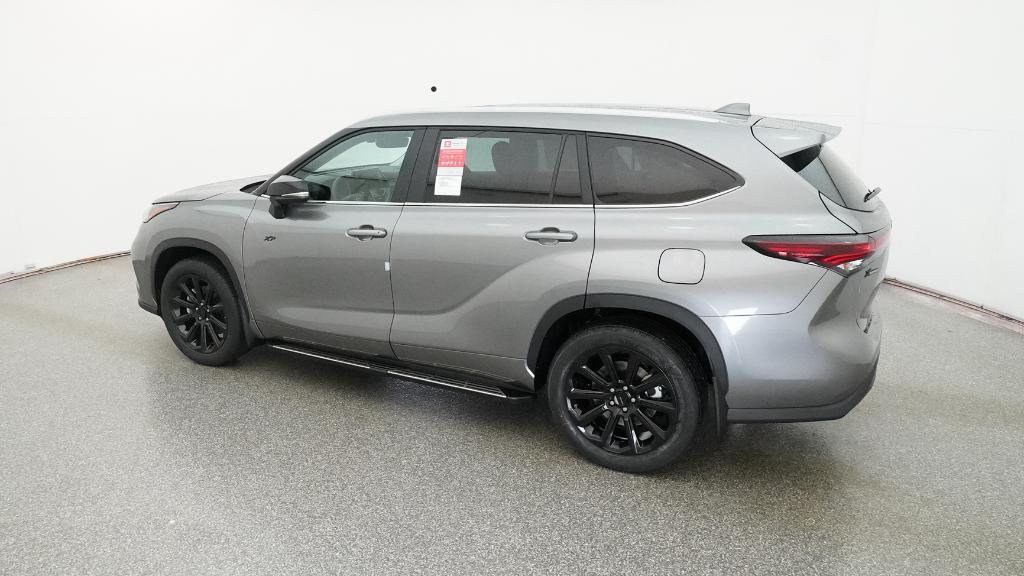 2026 Toyota Highlander XLE XSE Platinum Limited photo 3