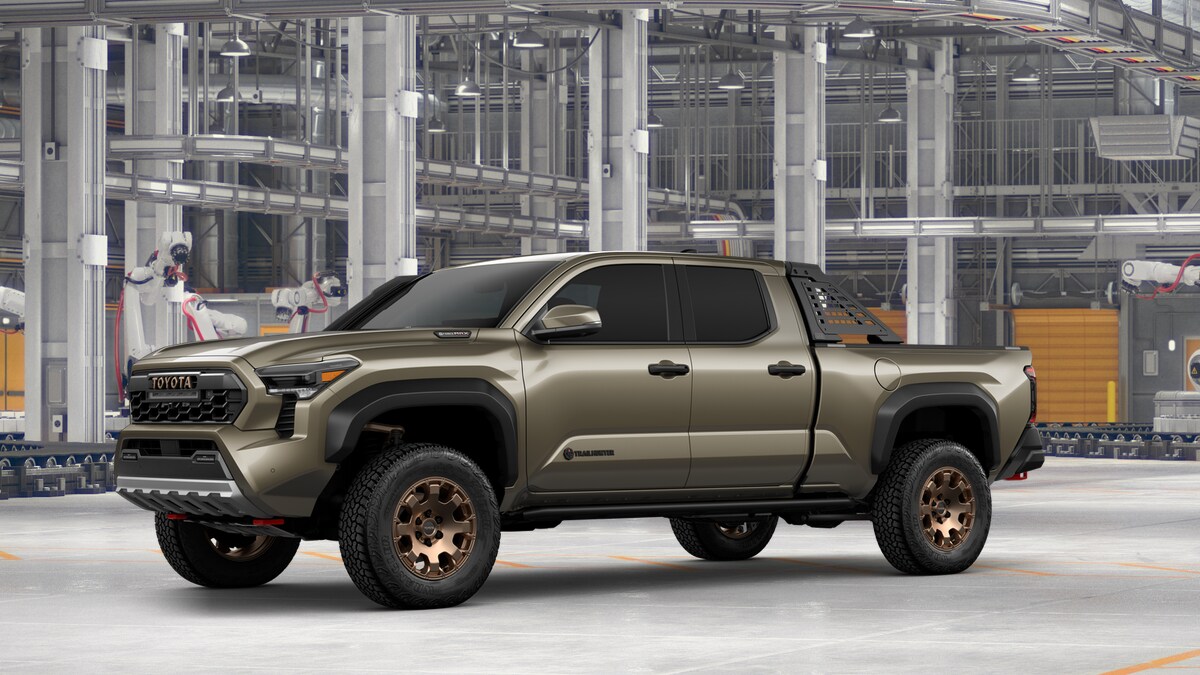 2025 Toyota Tacoma Trailhunter photo 2