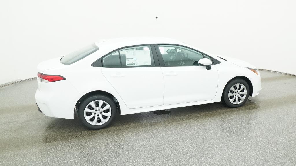 2026 Toyota Corolla LE photo 14