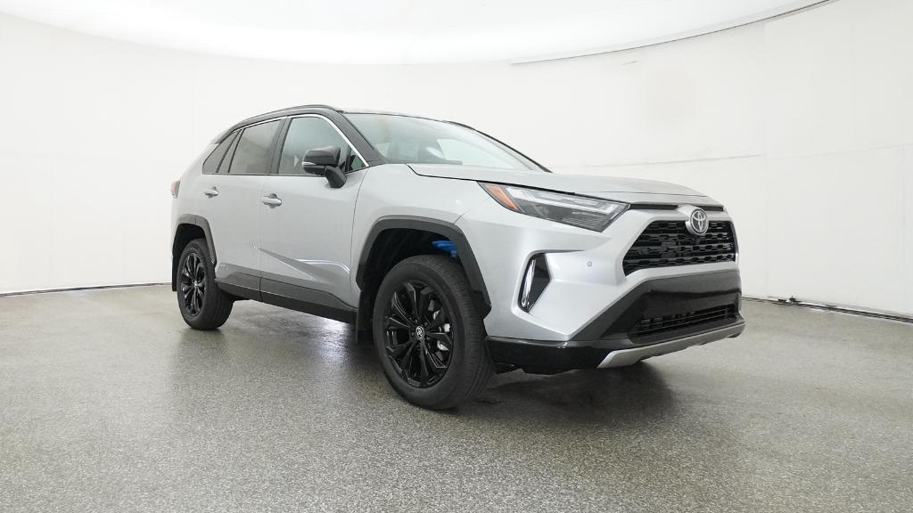 2025 Toyota RAV4 Hybrid XSE photo 4