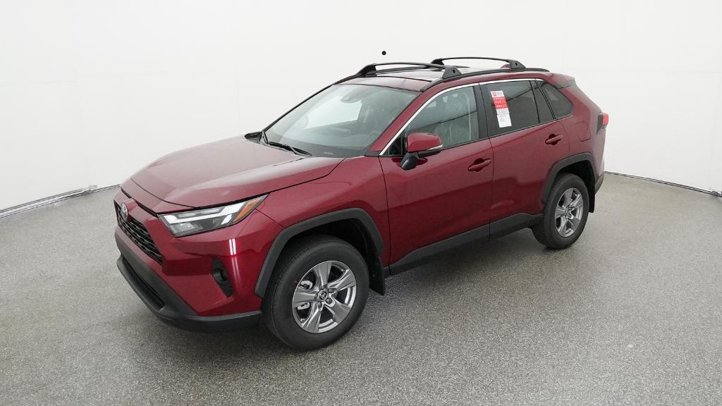 2025 Toyota RAV4 XLE's photo