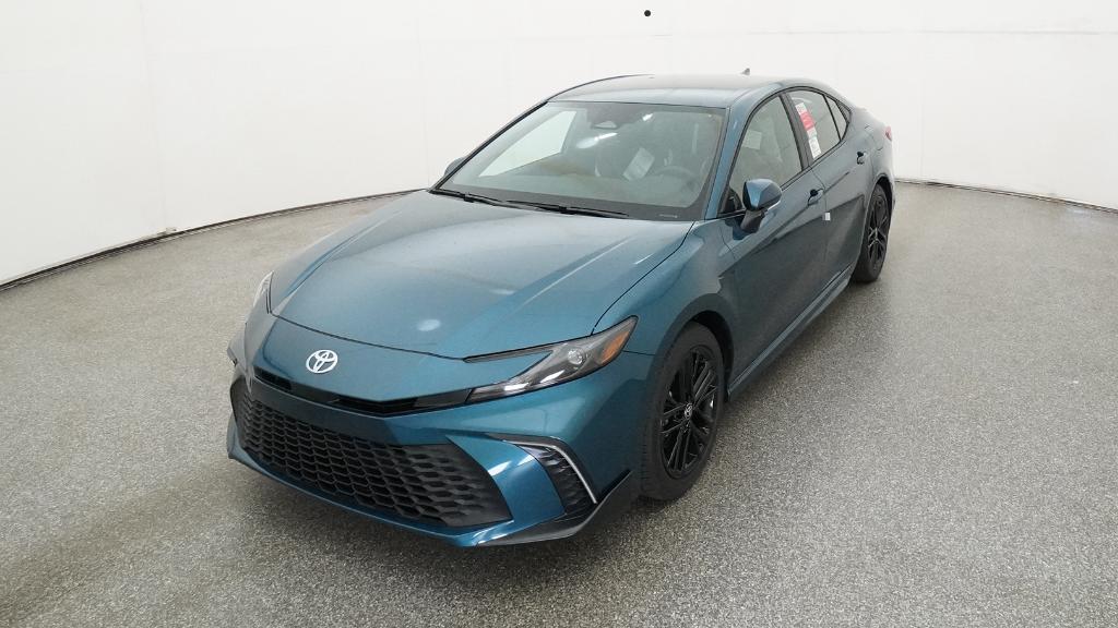 2026 Toyota Camry SE photo 5