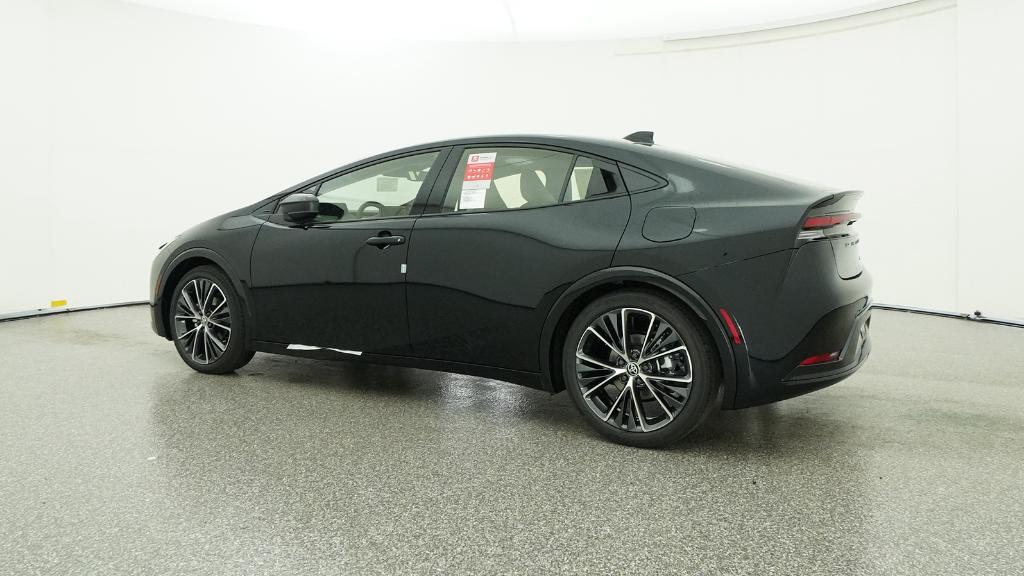 2026 Toyota Prius XLE photo 4