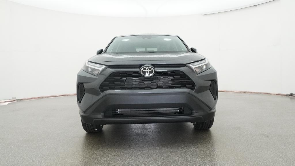 2025 Toyota RAV4 LE photo 4