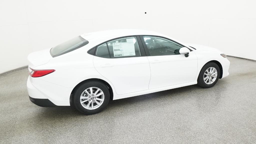 2026 Toyota Camry LE photo 4