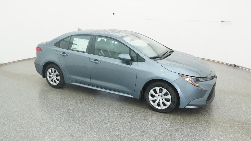 2026 Toyota Corolla LE photo 4