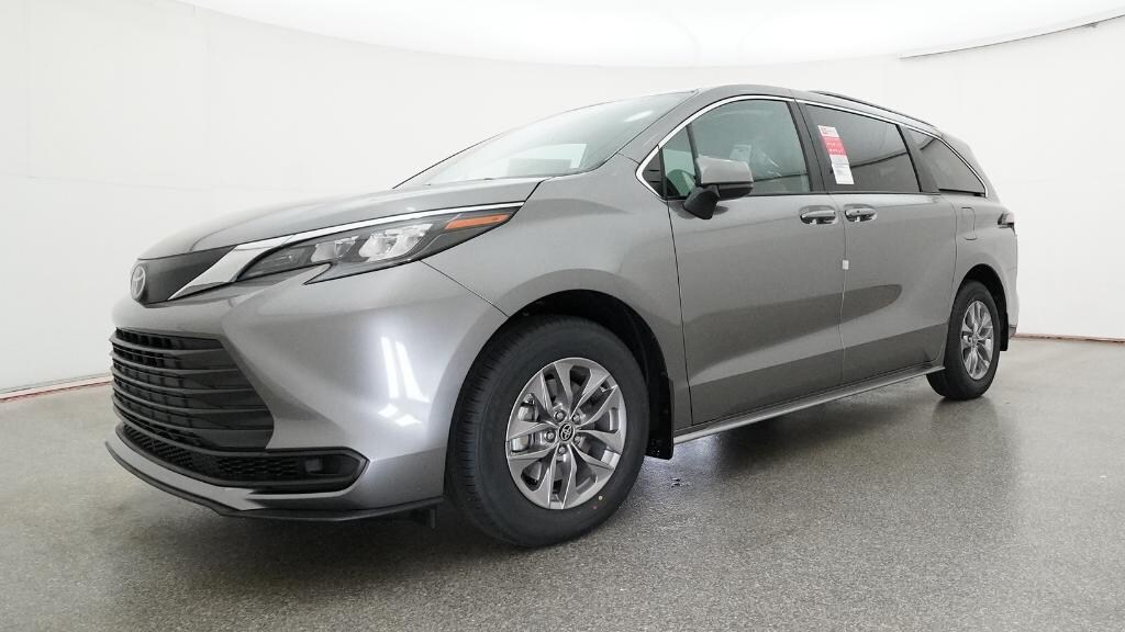 New 2026 Toyota Sienna LE Van Passenger Van