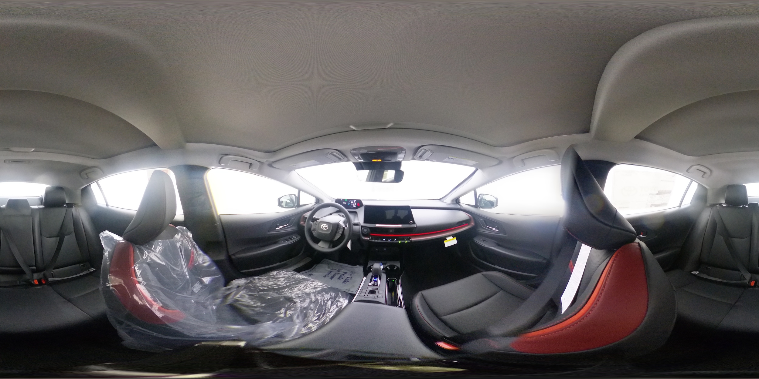 2026 Toyota Prius Plug-in Hybrid XSE - Photo 33