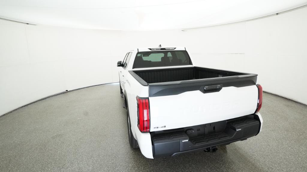 2026 Toyota Tundra SR5 CrewMax photo 25