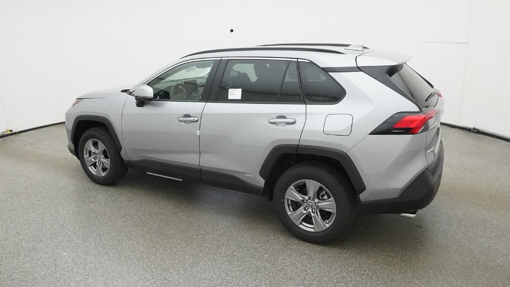 2025 Toyota RAV4 Hybrid XLE photo 2