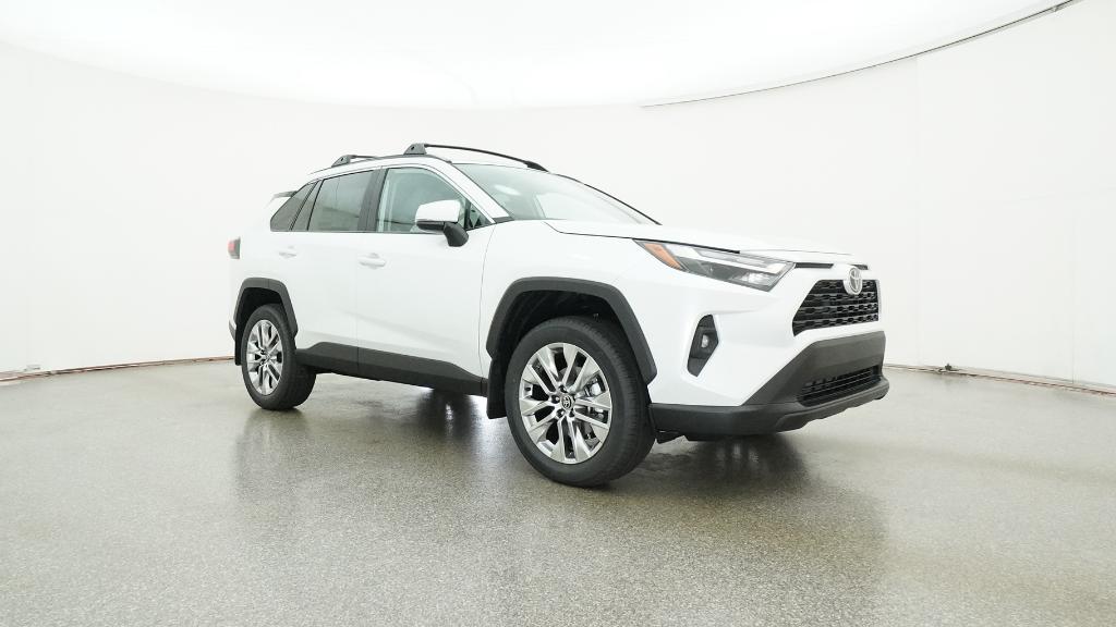 2025 Toyota RAV4 XLE Premium photo 4