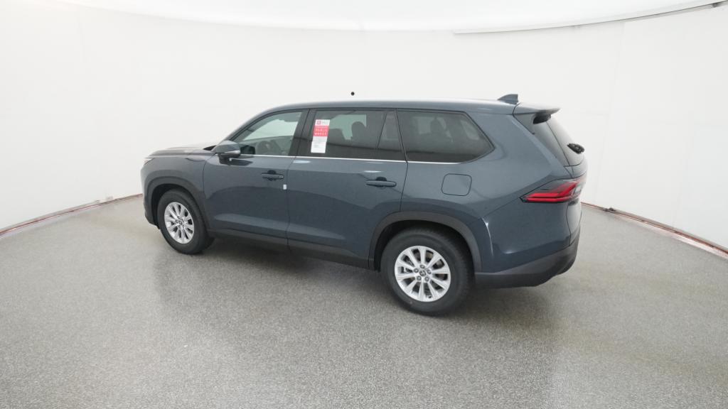 2026 Toyota Grand Highlander XLE photo 2