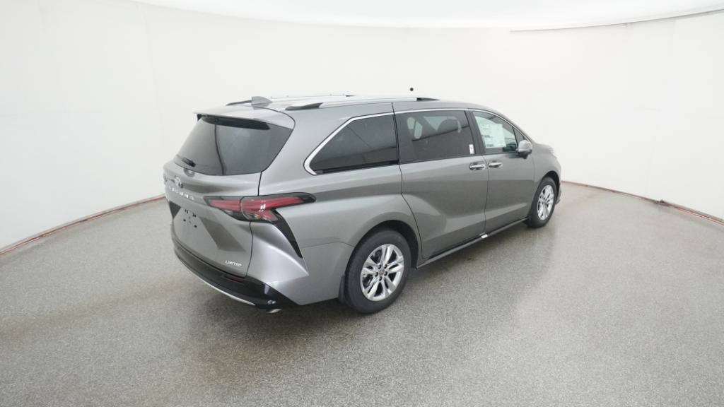 2026 Toyota Sienna Limited photo 4