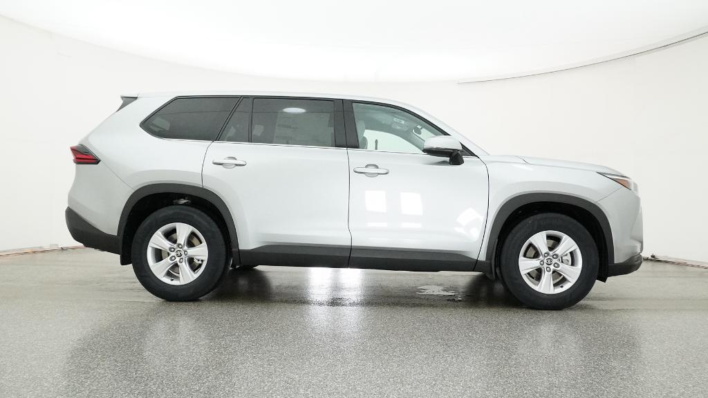 2026 Toyota Grand Highlander Limited photo 4