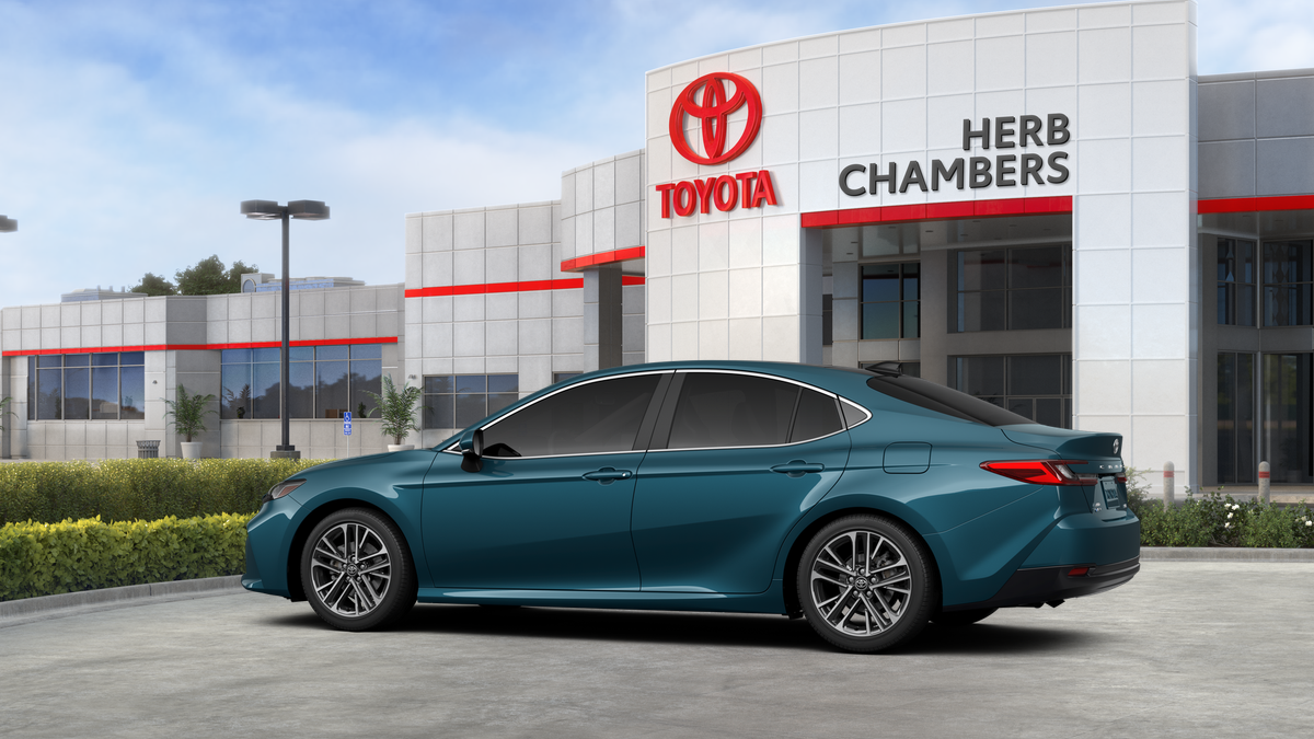 2026 Toyota Camry XLE - Photo 10