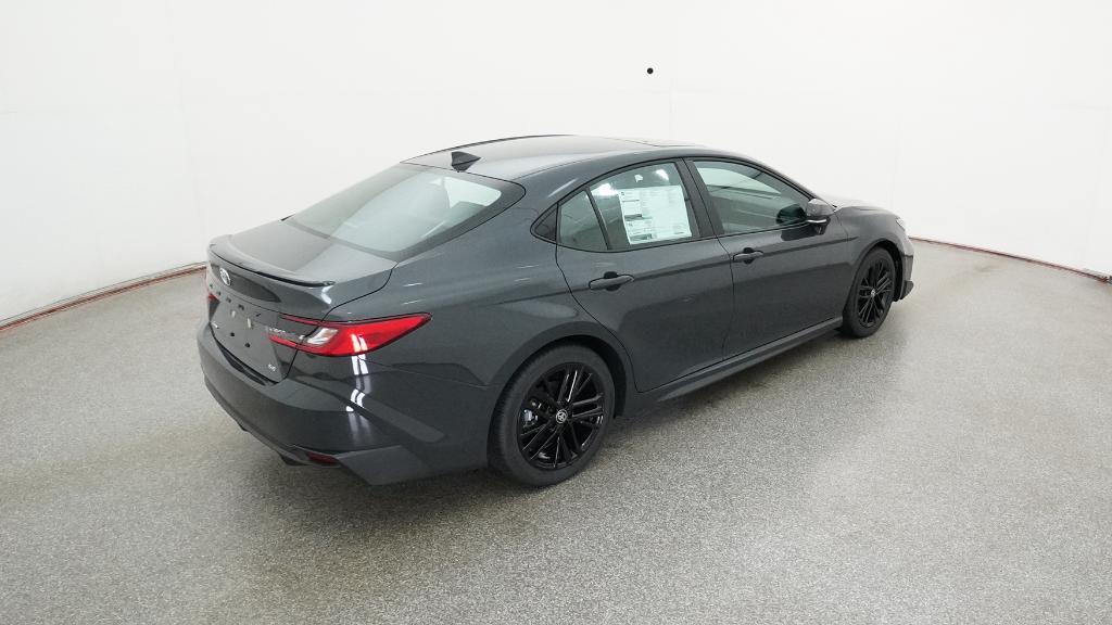2026 Toyota Camry SE photo 2