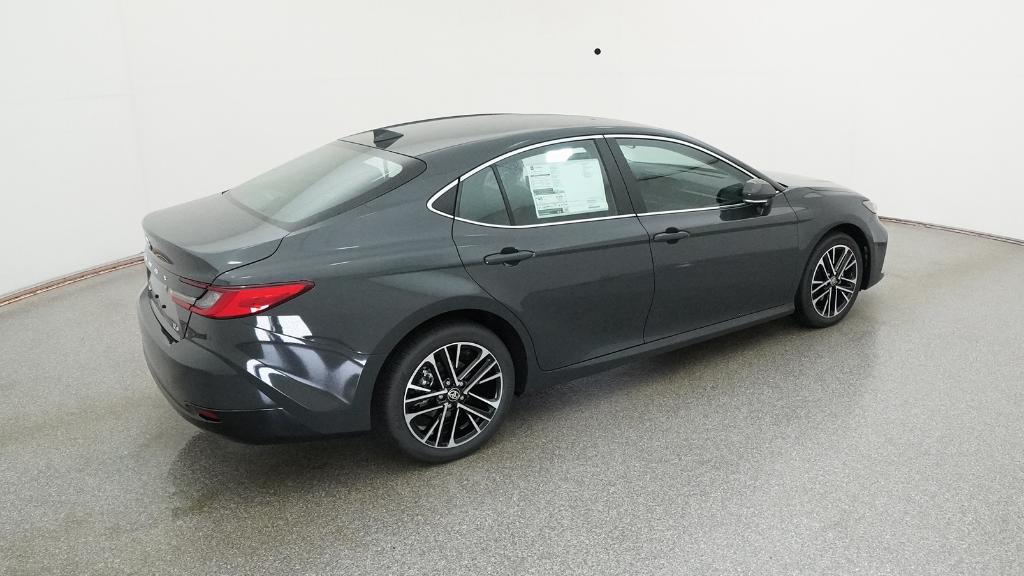 2026 Toyota Camry XLE photo 2