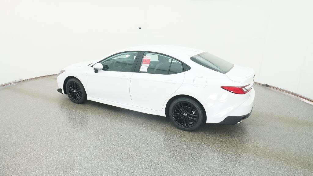 2026 Toyota Camry SE photo 4