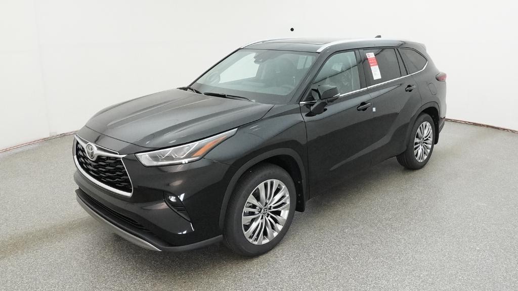 New 2026 Toyota Highlander Platinum SUV