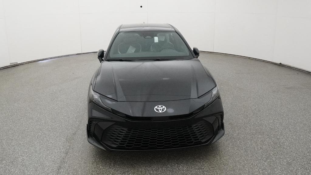 2026 Toyota Camry SE photo 3