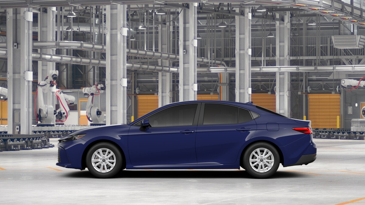 2026 Toyota Camry LE photo 4