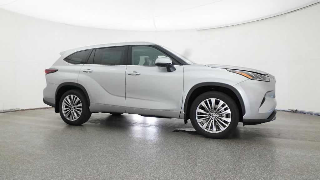 2025 Toyota Highlander XLE XSE Platinum Limited photo 4