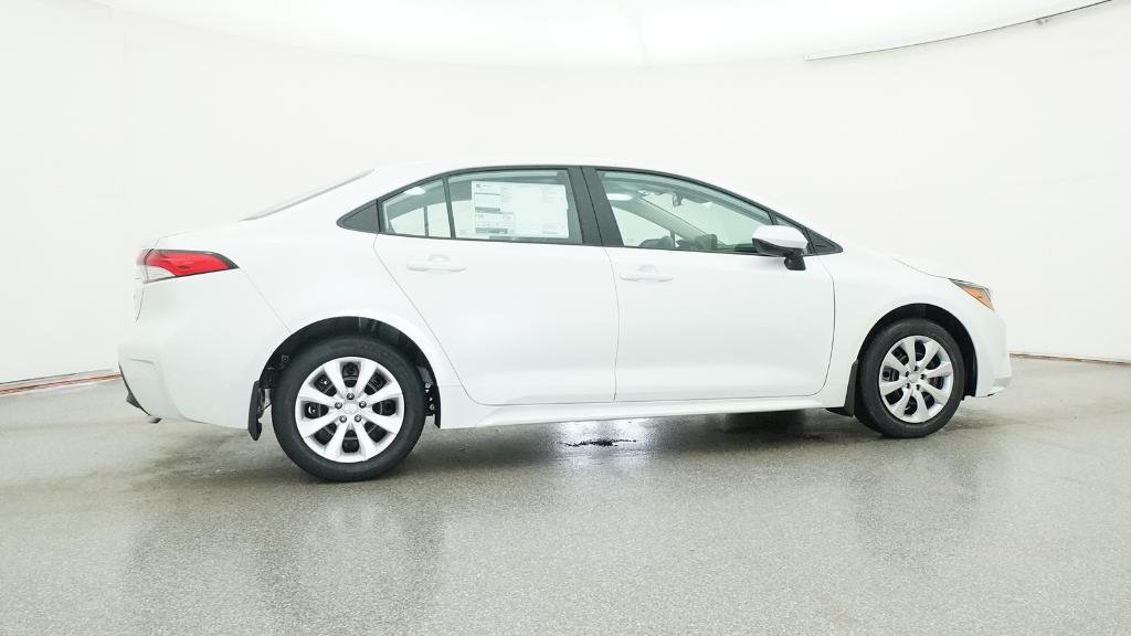 2026 Toyota Corolla LE photo 4
