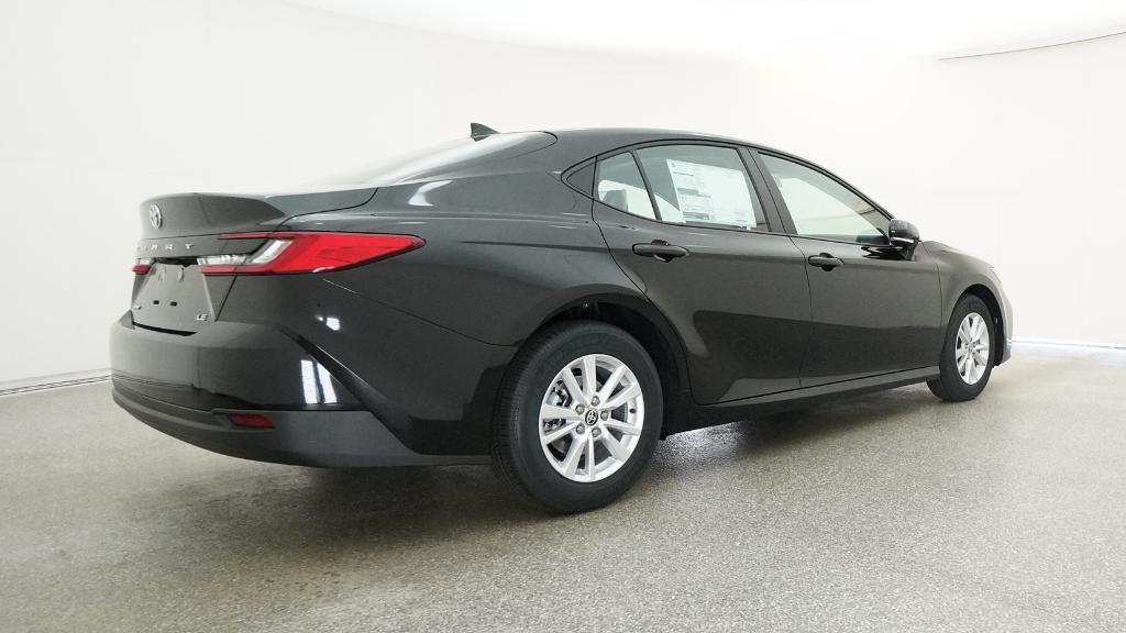 2026 Toyota Camry LE photo 2