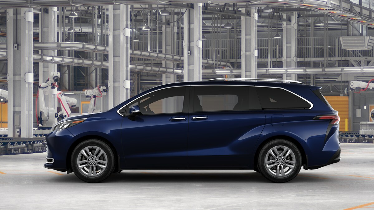 2025 Toyota Sienna Limited photo 3
