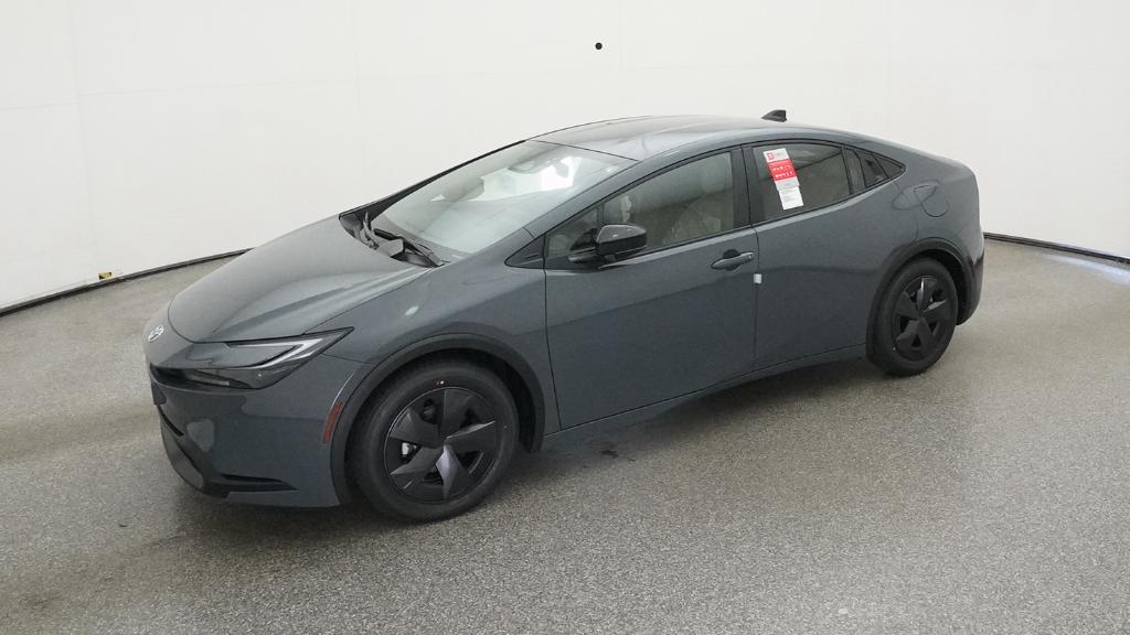 2026 Toyota Prius LE photo 4