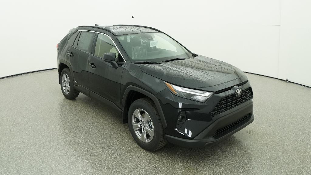 2025 Toyota RAV4 Hybrid LE photo 4