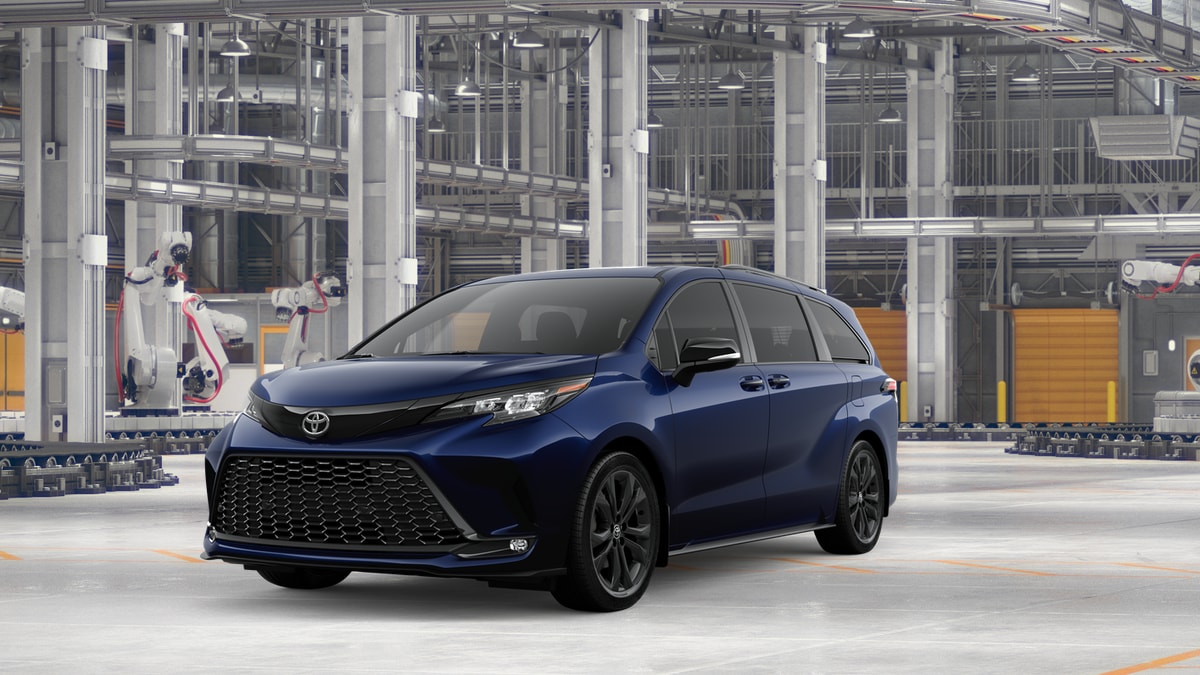 2026 Toyota Sienna XSE's photo