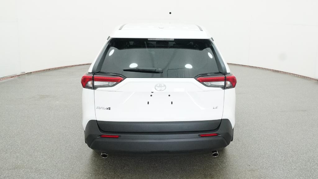 2025 Toyota RAV4 LE photo 4