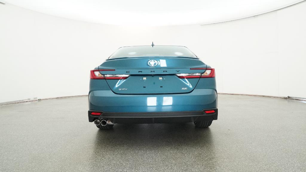 2026 Toyota Camry SE photo 4