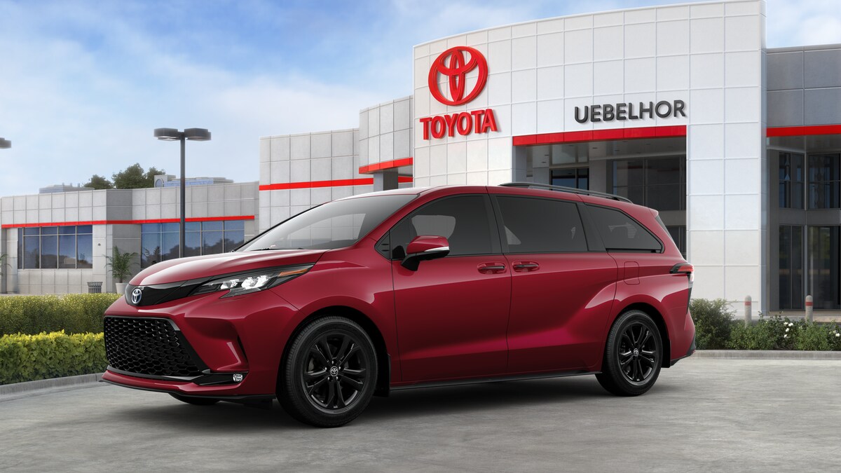 2025 Toyota Sienna XSE photo 3