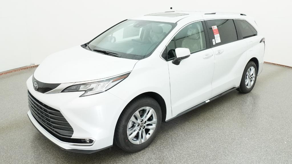 2026 Toyota Sienna Limited 7-Passenger Hybrid FWD's photo