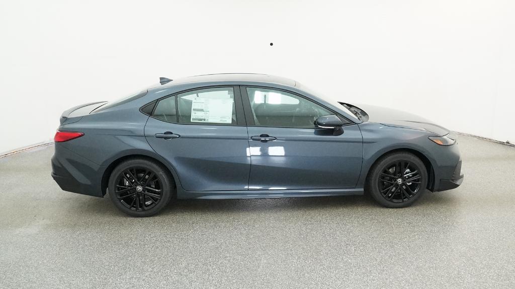 2026 Toyota Camry SE photo 2