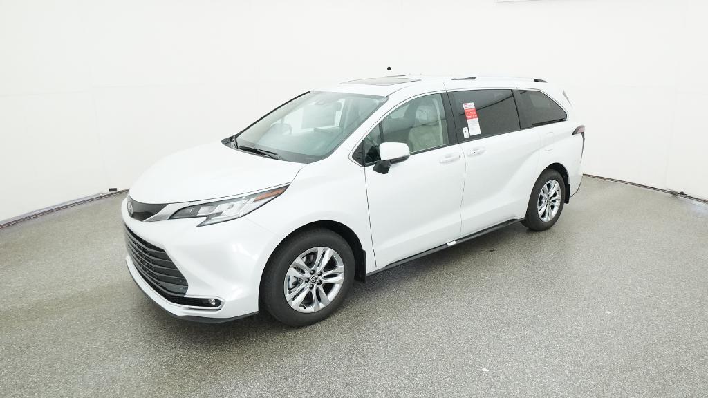 2026 Toyota Sienna Limited's photo