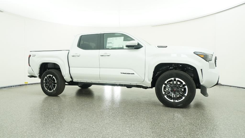 2025 Toyota Tacoma TRD Sport 4x4 Double Cab photo 3