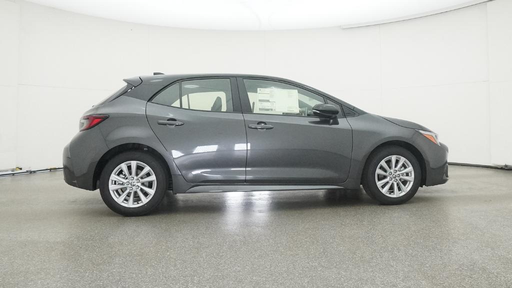 2026 Toyota Corolla SE photo 2