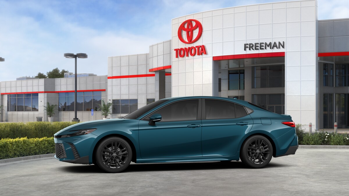 2026 Toyota Camry SE photo 3