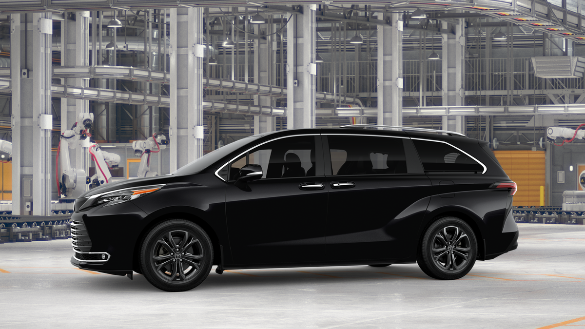 New 2026 Toyota Sienna Platinum 7 PASSENGER