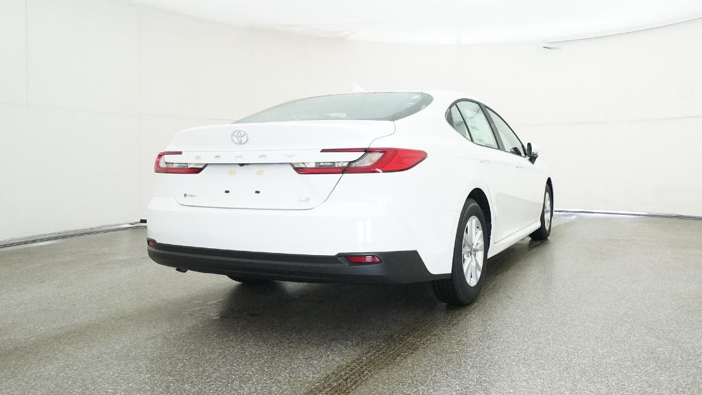 2026 Toyota Camry LE photo 4