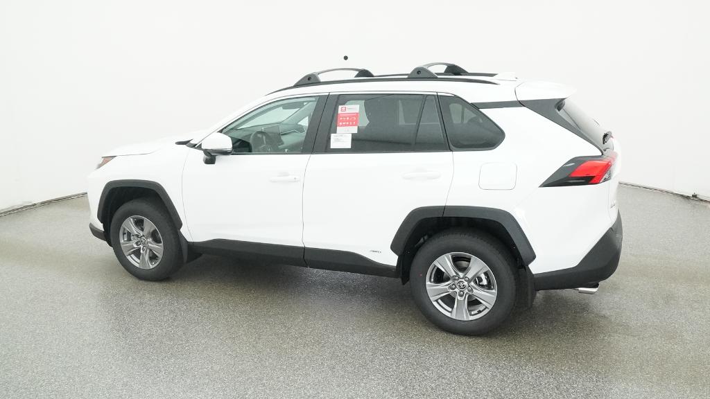 2025 Toyota RAV4 Hybrid XLE photo 4