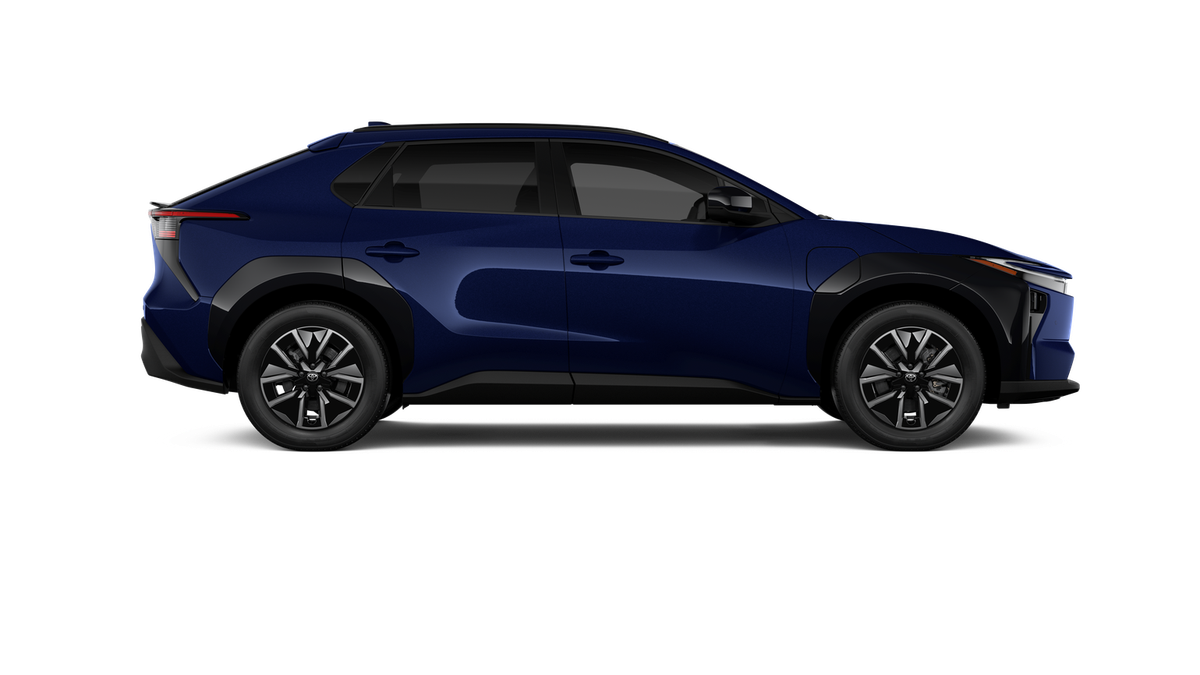 2026 Toyota bZ XLE - Photo 12