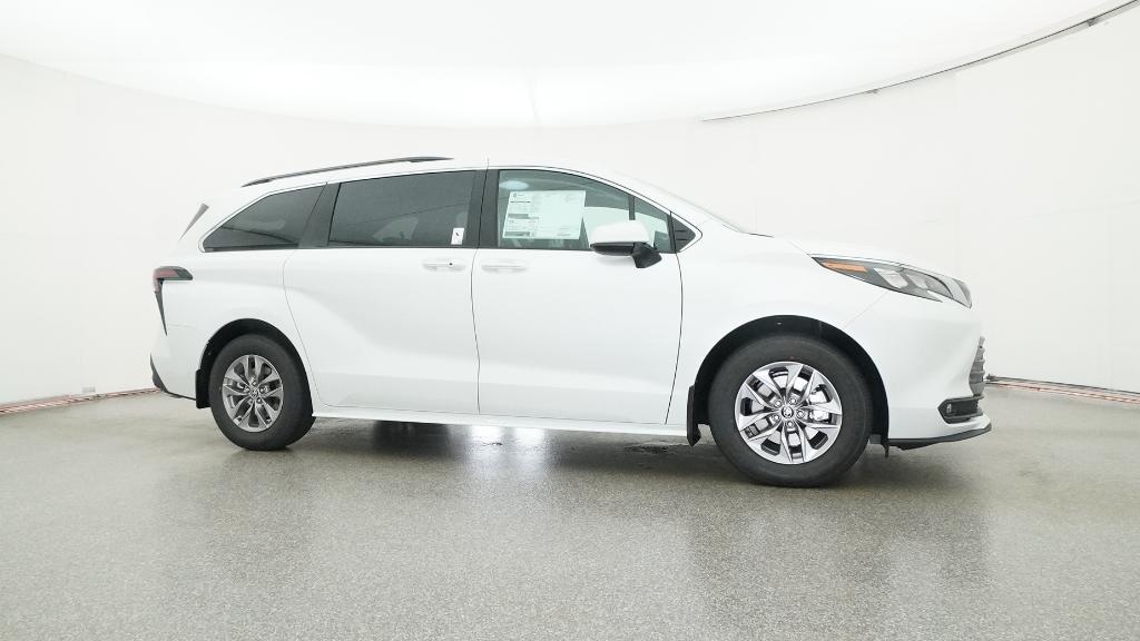 New 2025 Toyota Sienna XLE Van Passenger Van