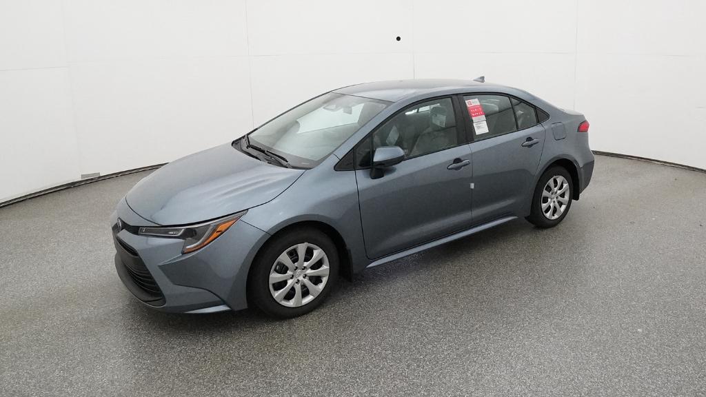 2026 Toyota Corolla LE's photo