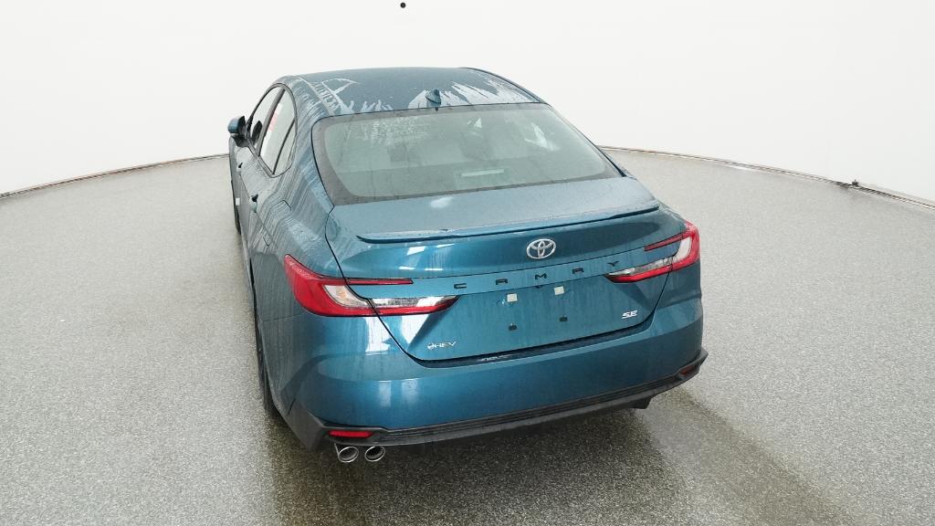 2026 Toyota Camry SE photo 3
