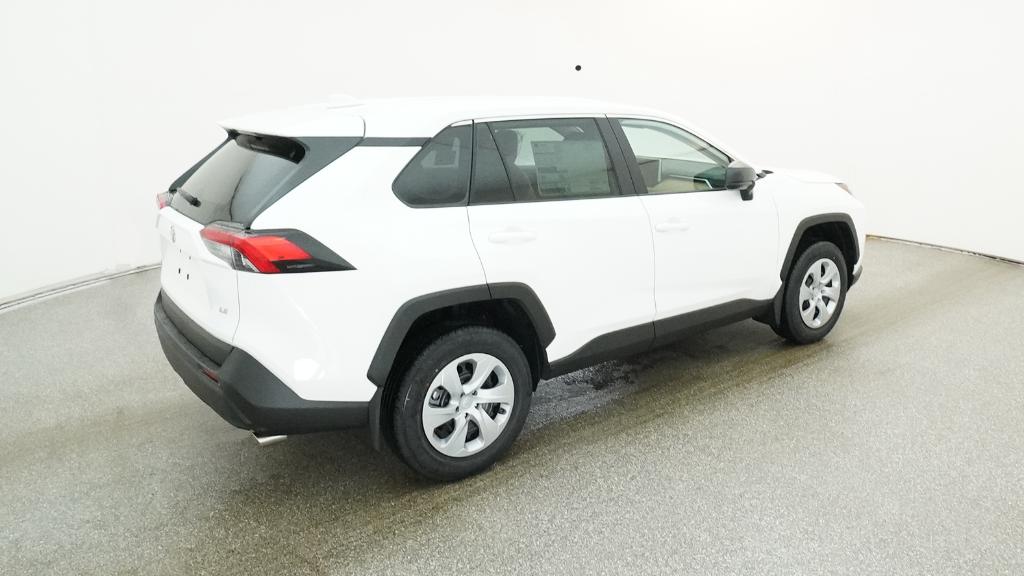 2025 Toyota RAV4 LE photo 4